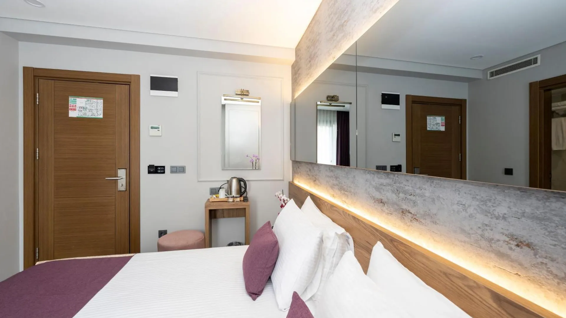Graziella Gold Hotel Istanbul 4*,