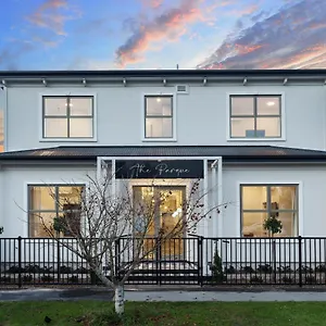 https://the-parque.top-hotels-christchurch.com